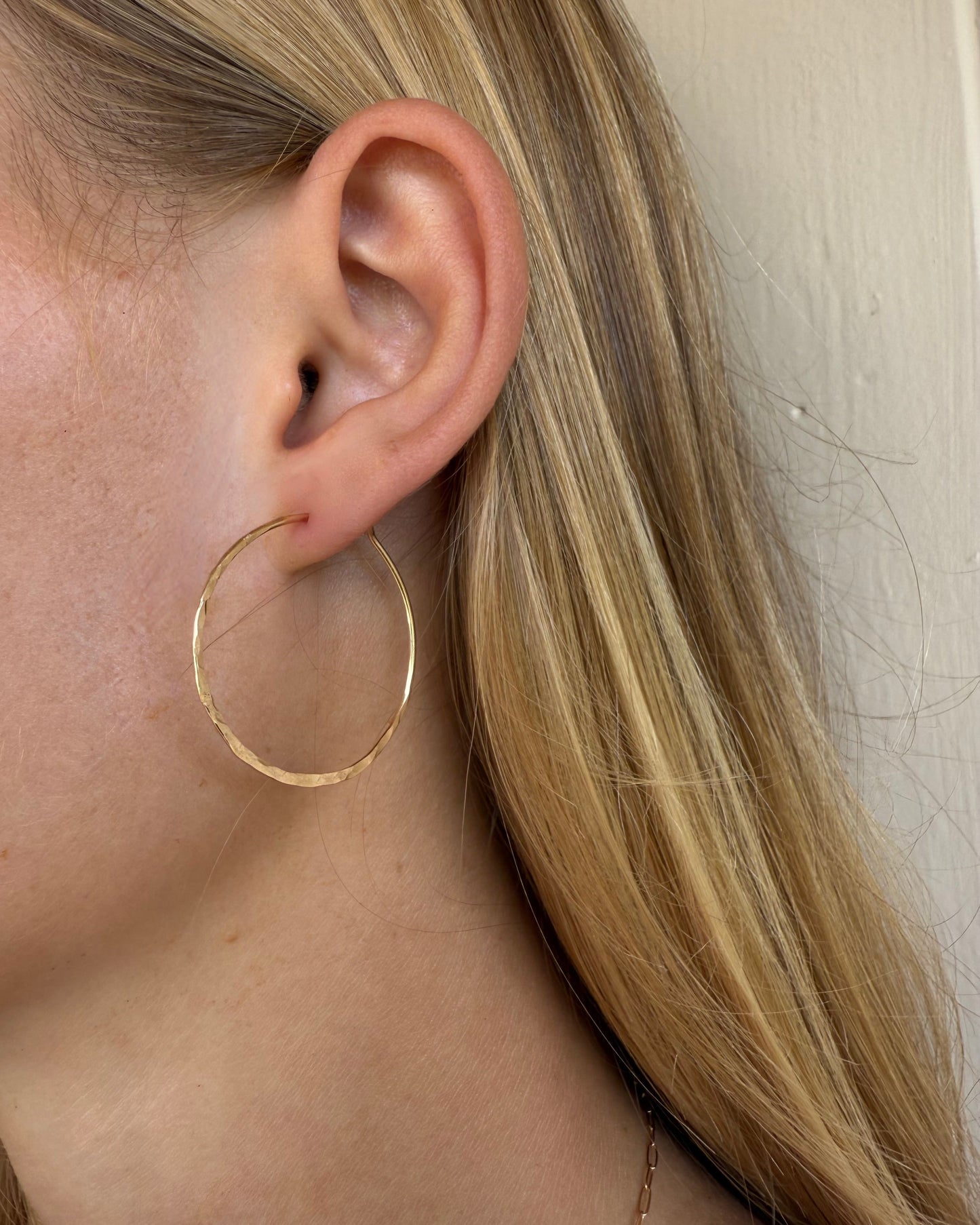 Classic Hammered Hoops